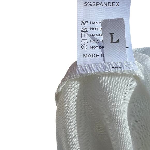 Women’s sleeveless top, 18" armpit to armpit, lace - Picture 4 of 11